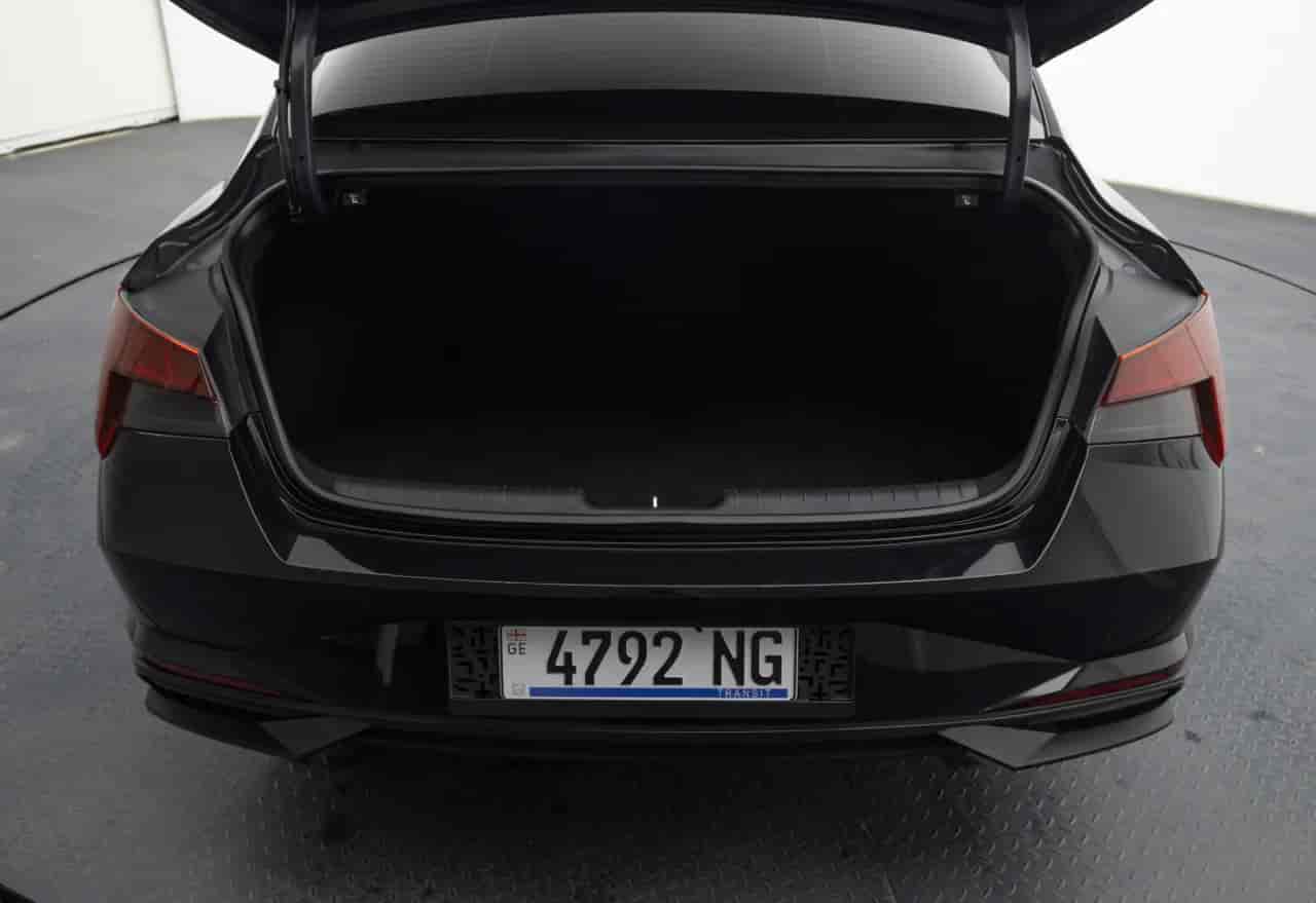 HYUNDAI Elantra - 7