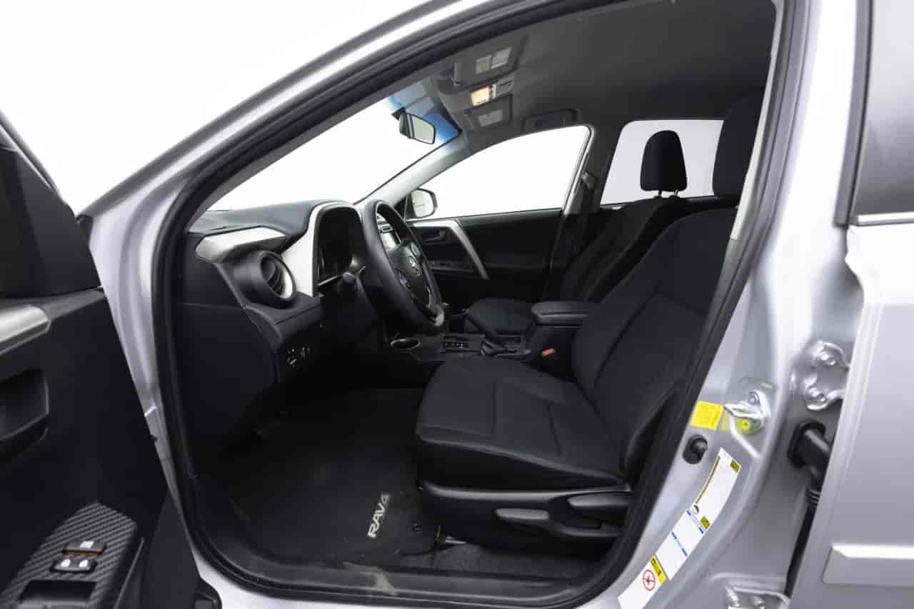 TOYOTA RAV4 - 10