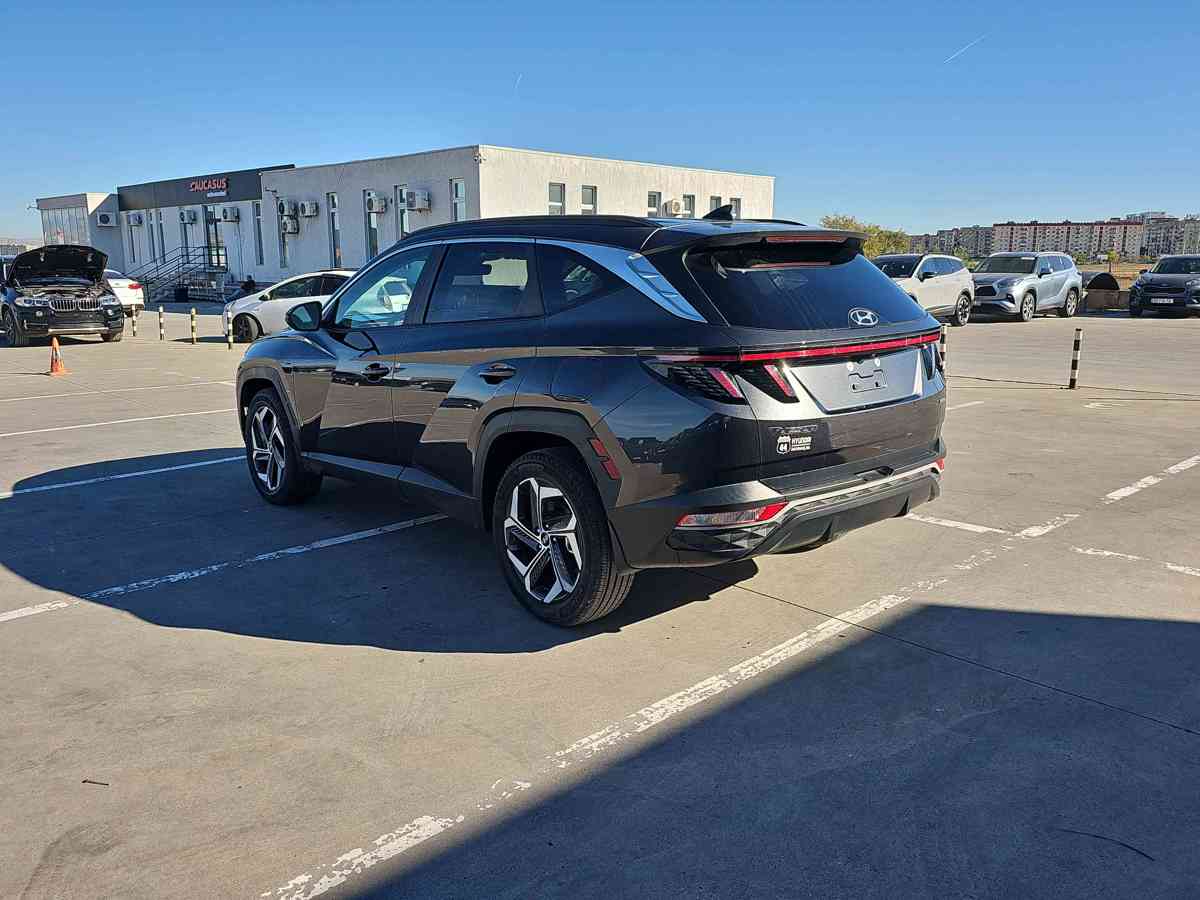 HYUNDAI Tucson - 6