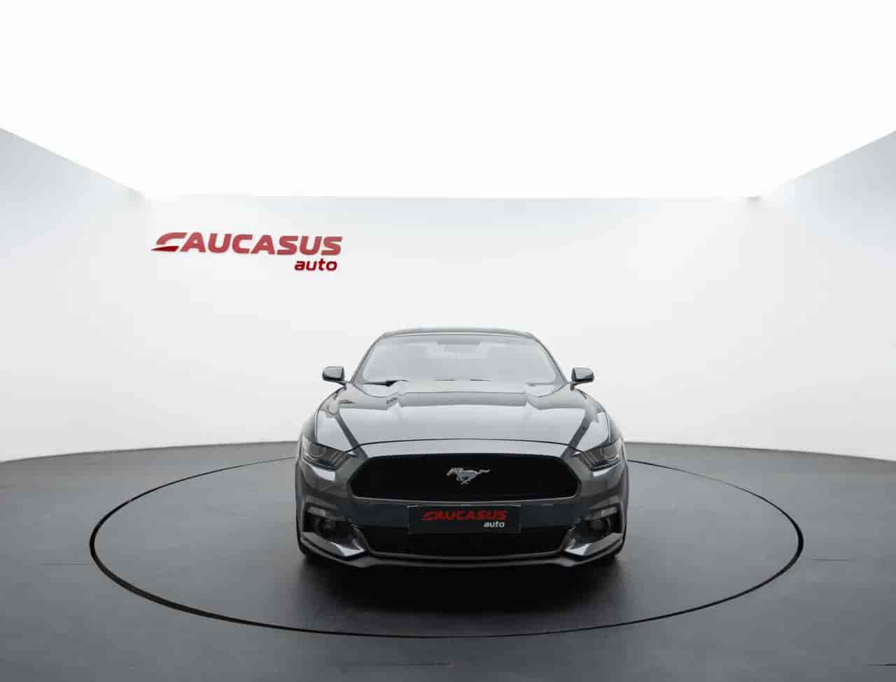 FORD Mustang - 2