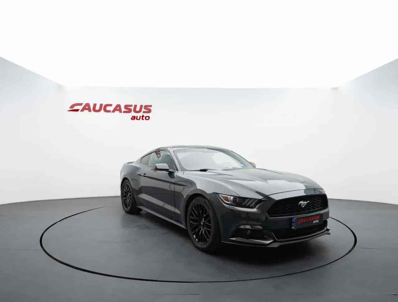 FORD Mustang - 3