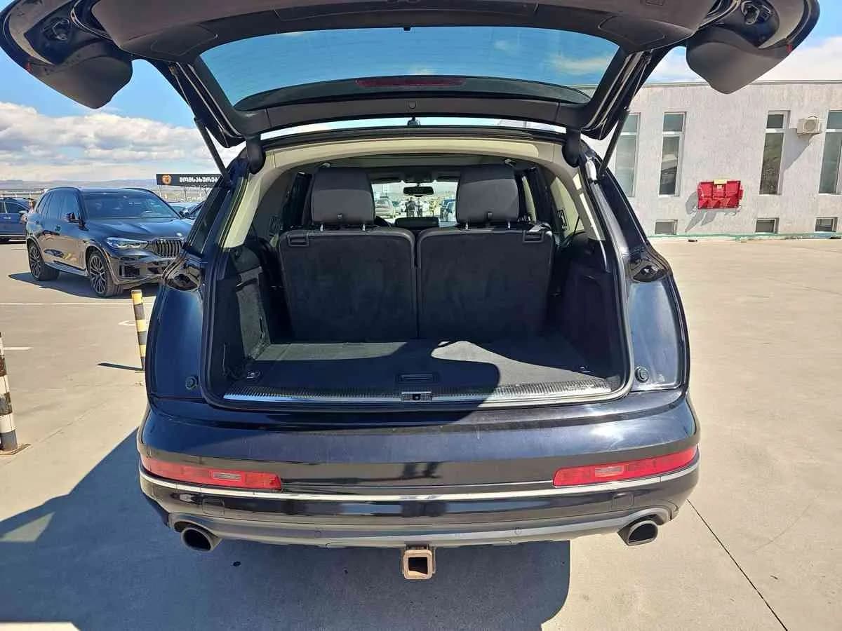 AUDI Q7 - 10