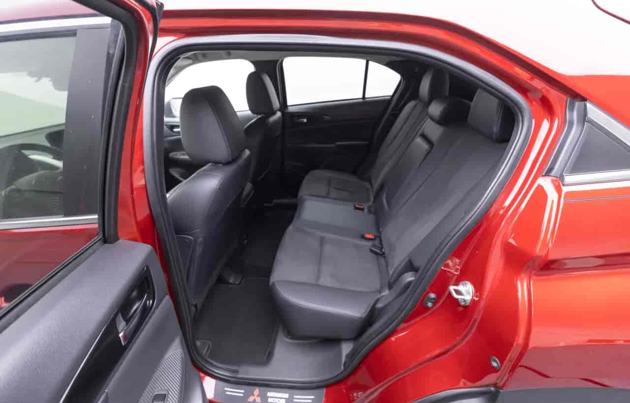 MITSUBISHI Eclipse Cross - 7