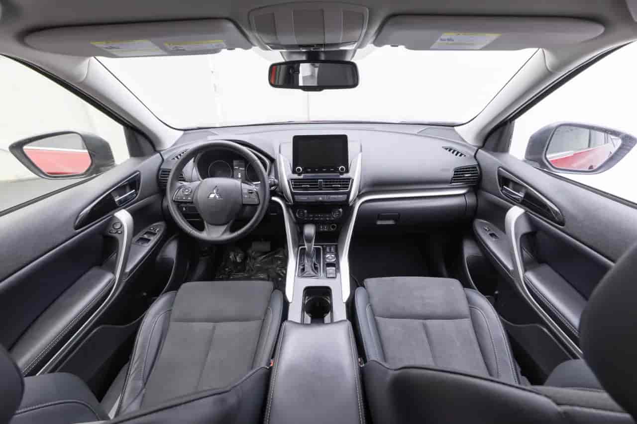 MITSUBISHI Eclipse Cross - 8