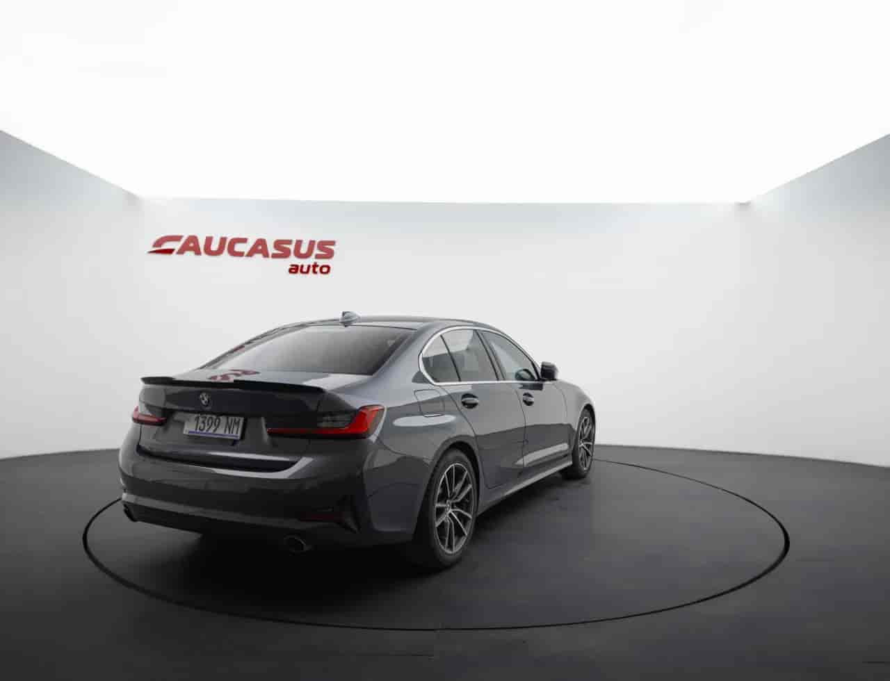 BMW 3-Series - 4