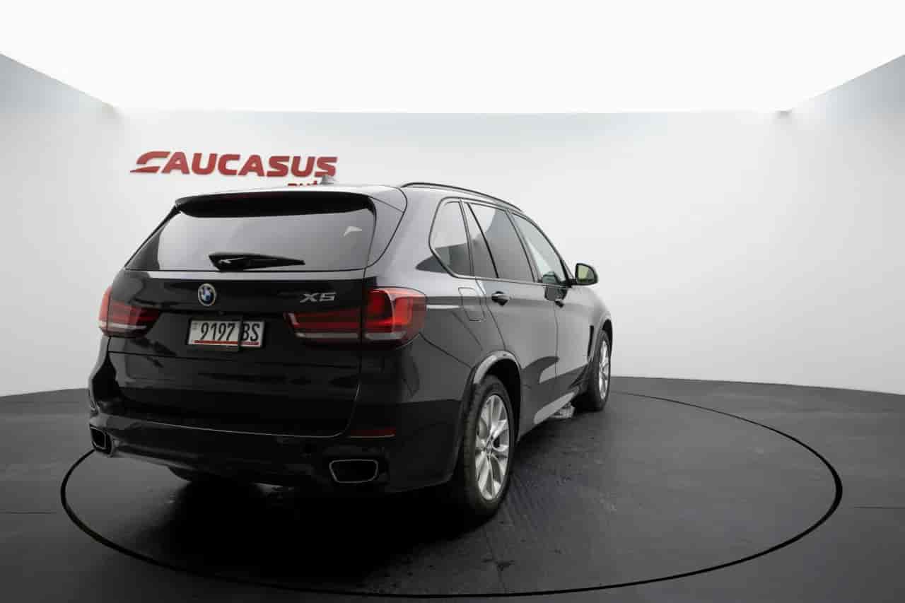 BMW X5 - 6