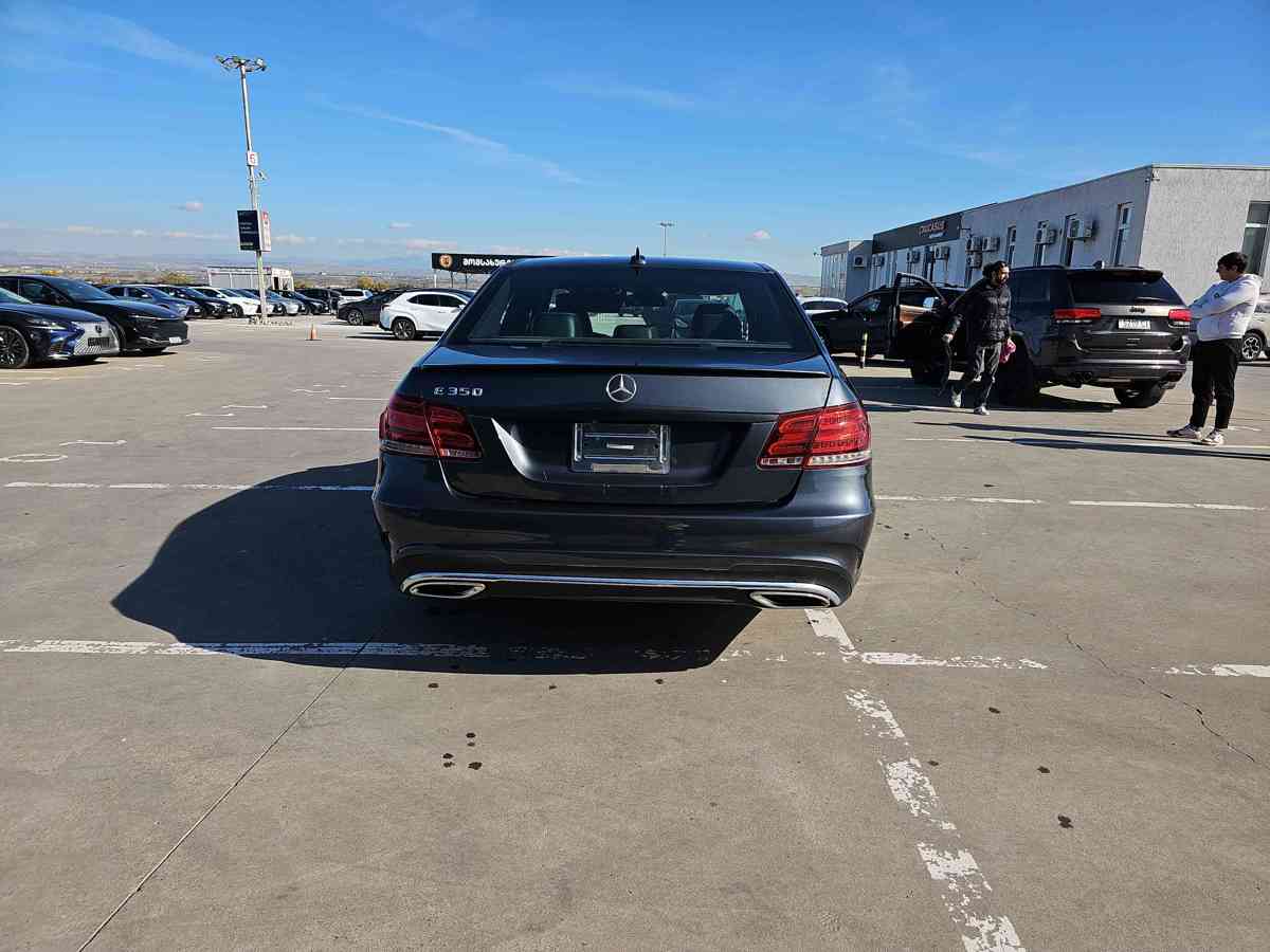 MERCEDES-BENZ E-Class - 5