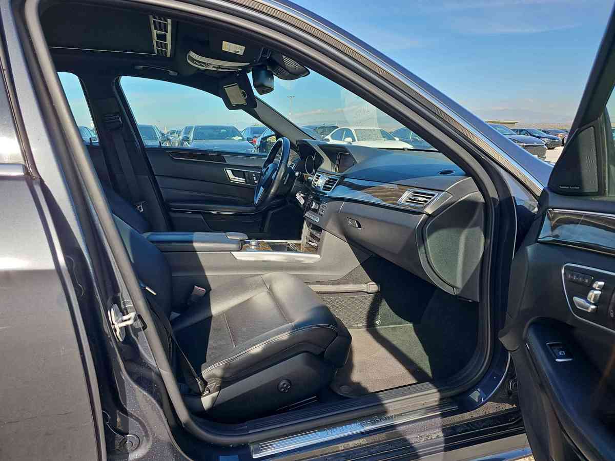 MERCEDES-BENZ E-Class - 8