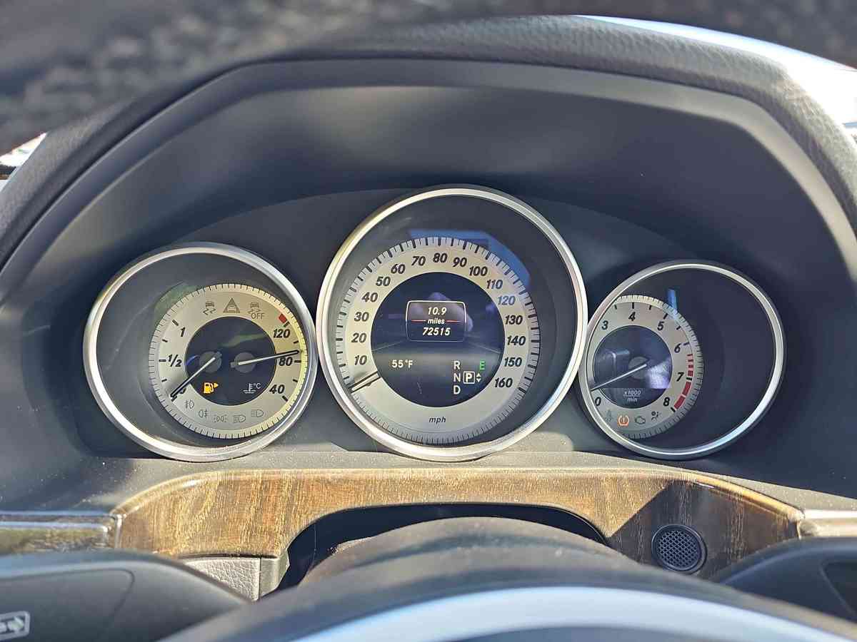 MERCEDES-BENZ E-Class - 10