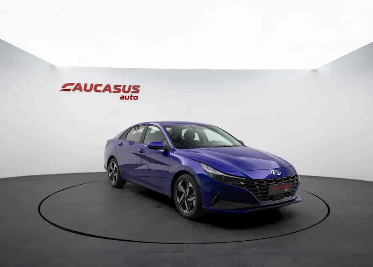HYUNDAI Elantra - 3