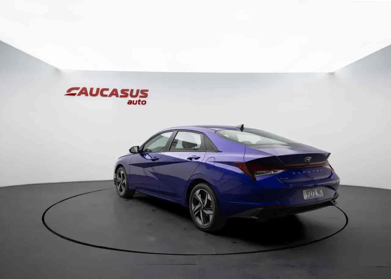 HYUNDAI Elantra - 6