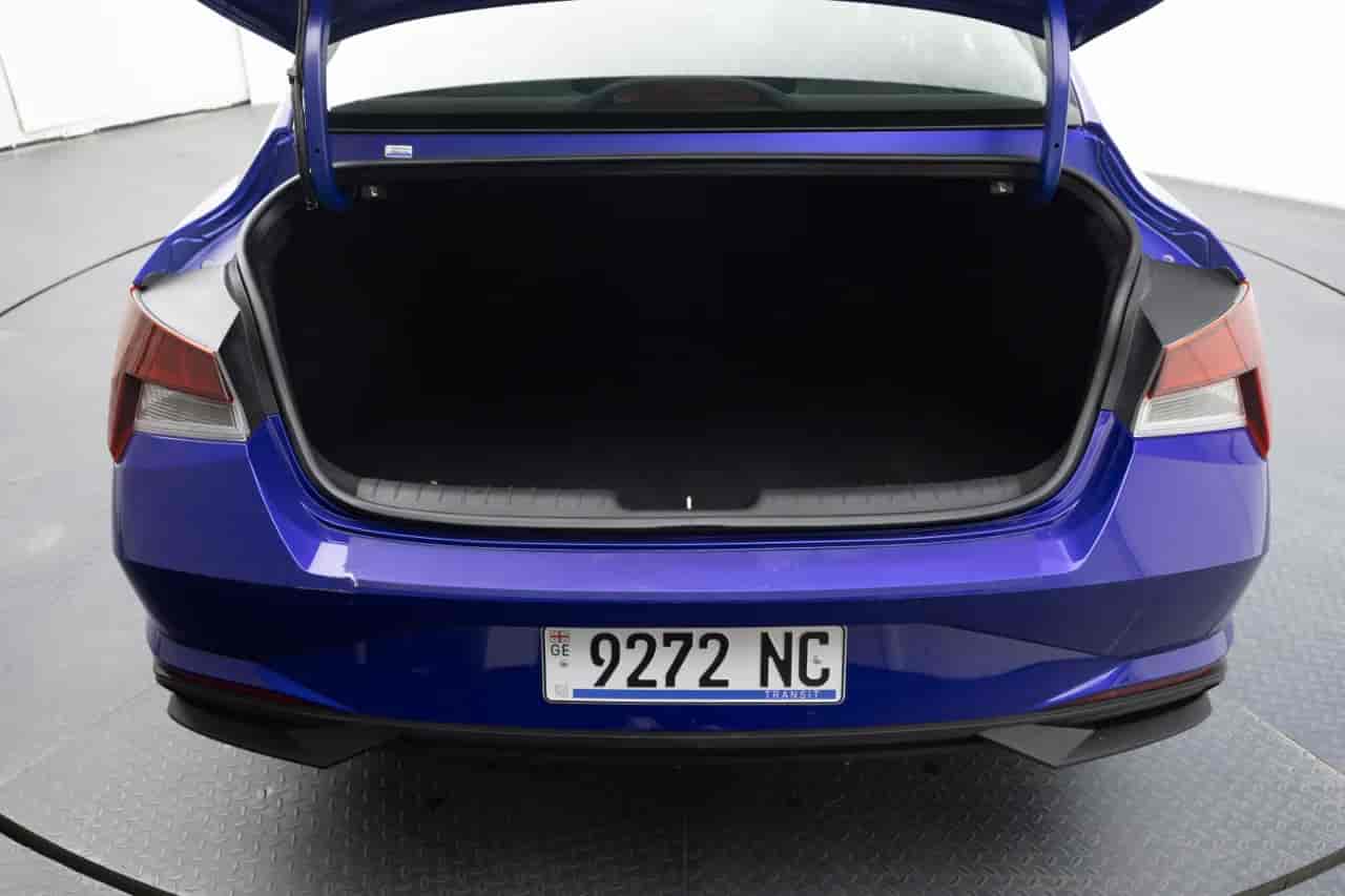 HYUNDAI Elantra - 7