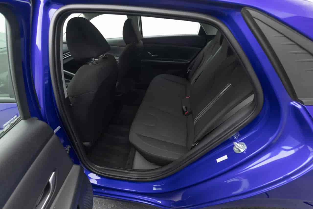 HYUNDAI Elantra - 8