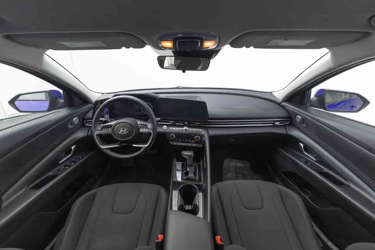 HYUNDAI Elantra - 9