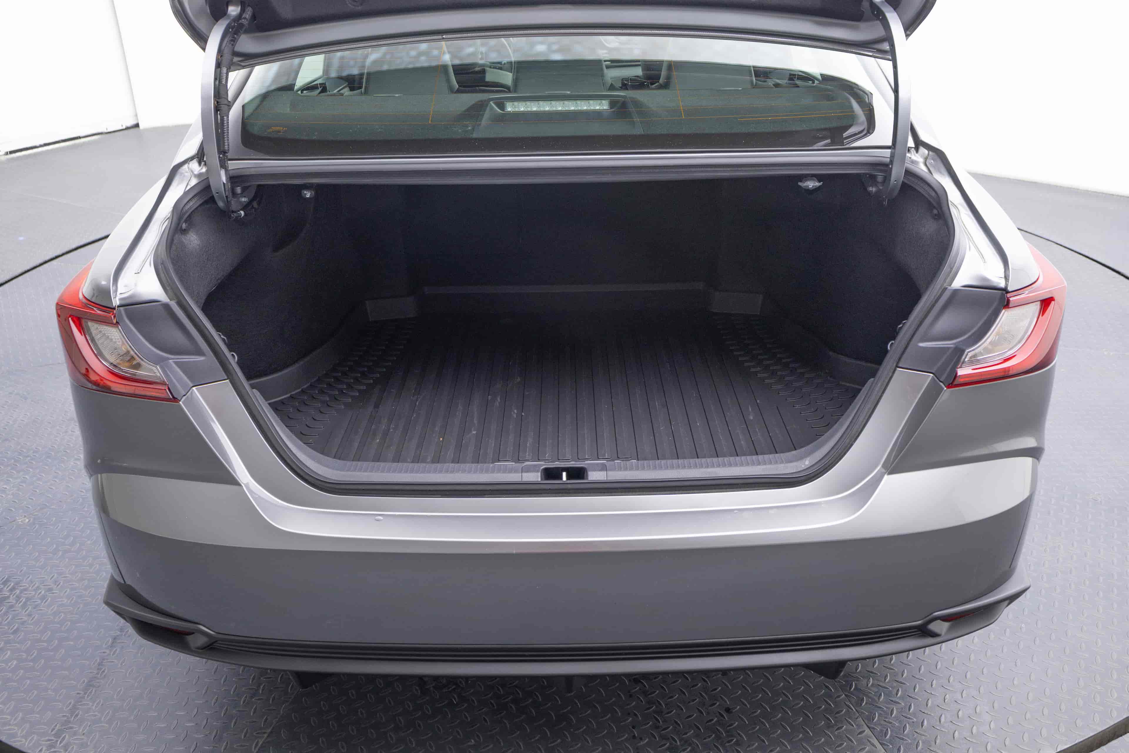 TOYOTA Camry - 7