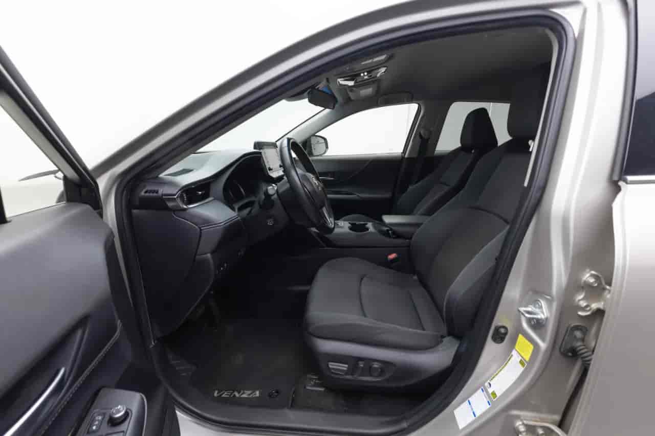 TOYOTA Venza - 10