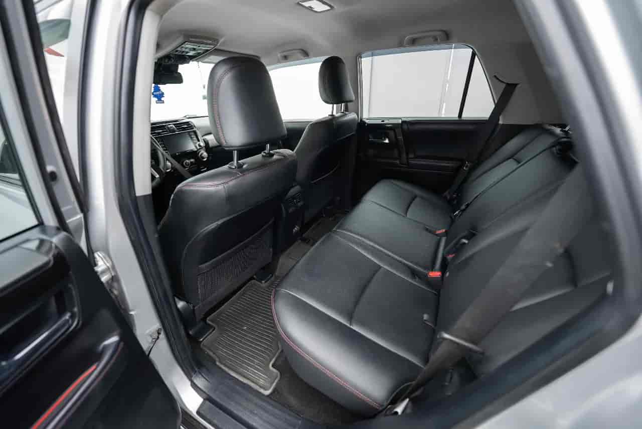 TOYOTA 4Runner - 8
