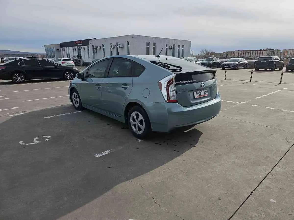 TOYOTA Prius - 6