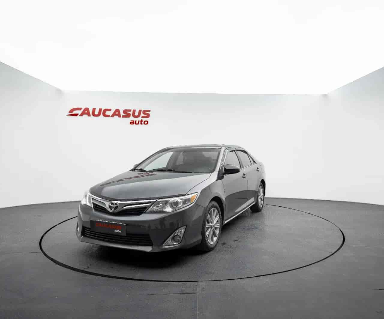 TOYOTA Camry - 1