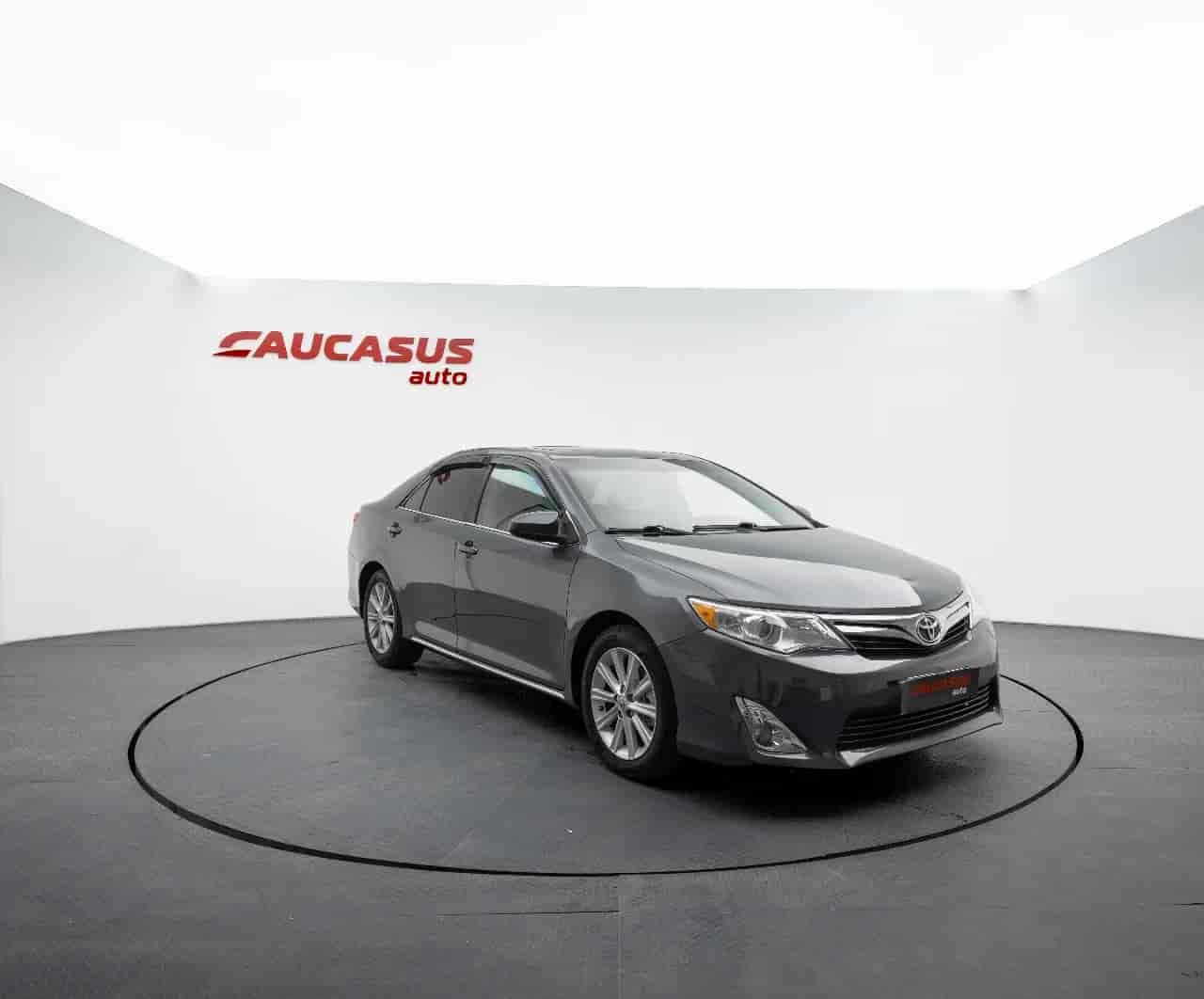TOYOTA Camry - 3
