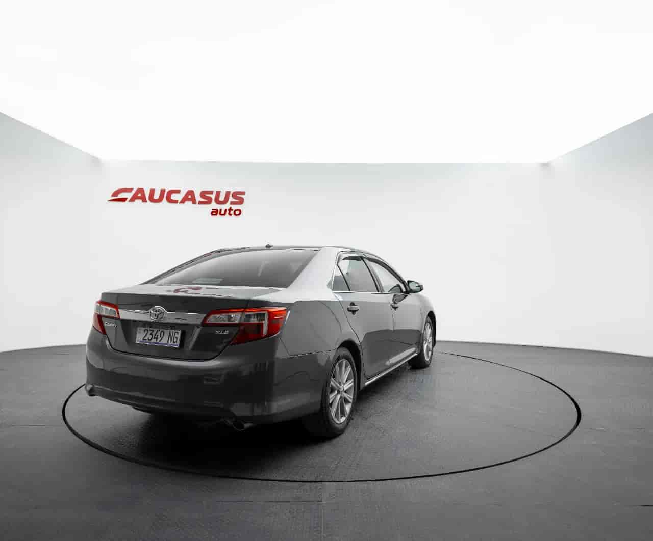 TOYOTA Camry - 4