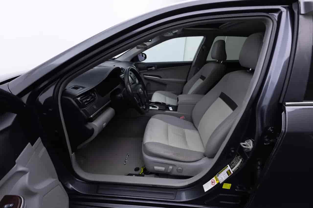 TOYOTA Camry - 10