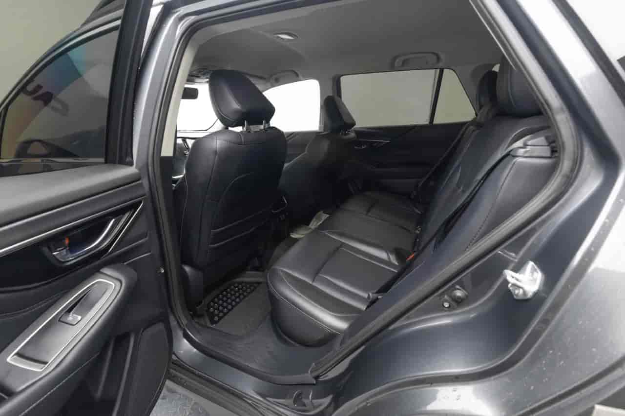 SUBARU Outback - 8