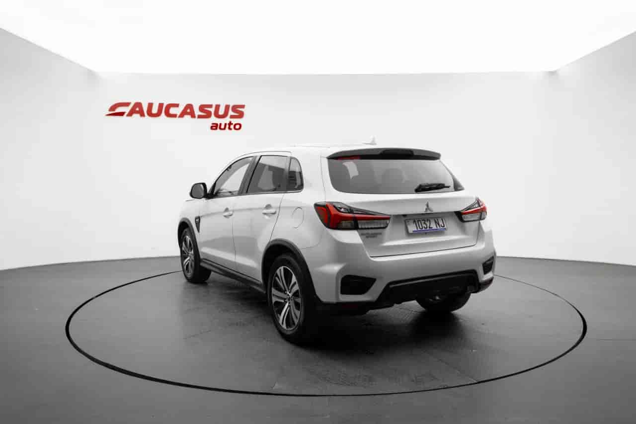 MITSUBISHI Outlander Sport - 6