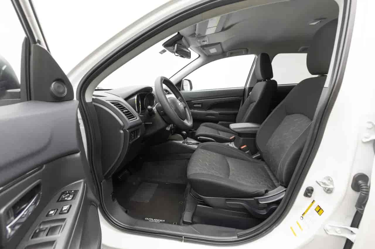 MITSUBISHI Outlander Sport - 10