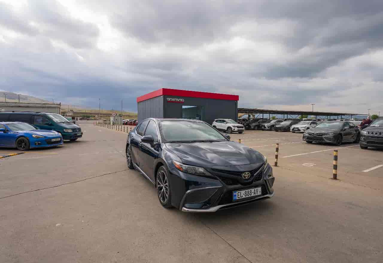 TOYOTA Camry - 3
