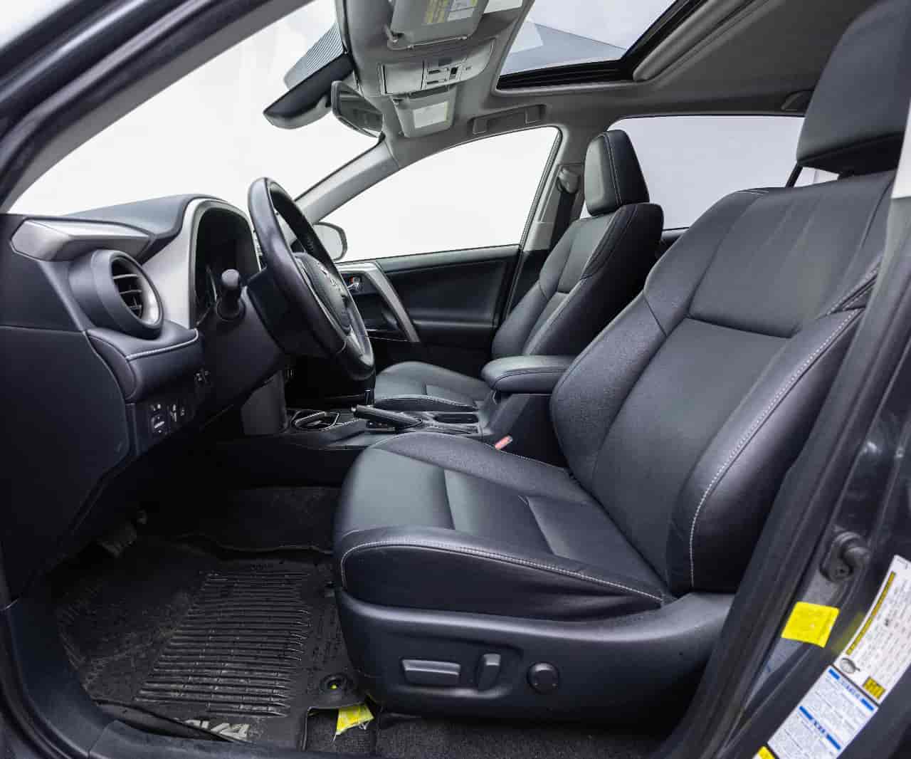 TOYOTA RAV4 - 10