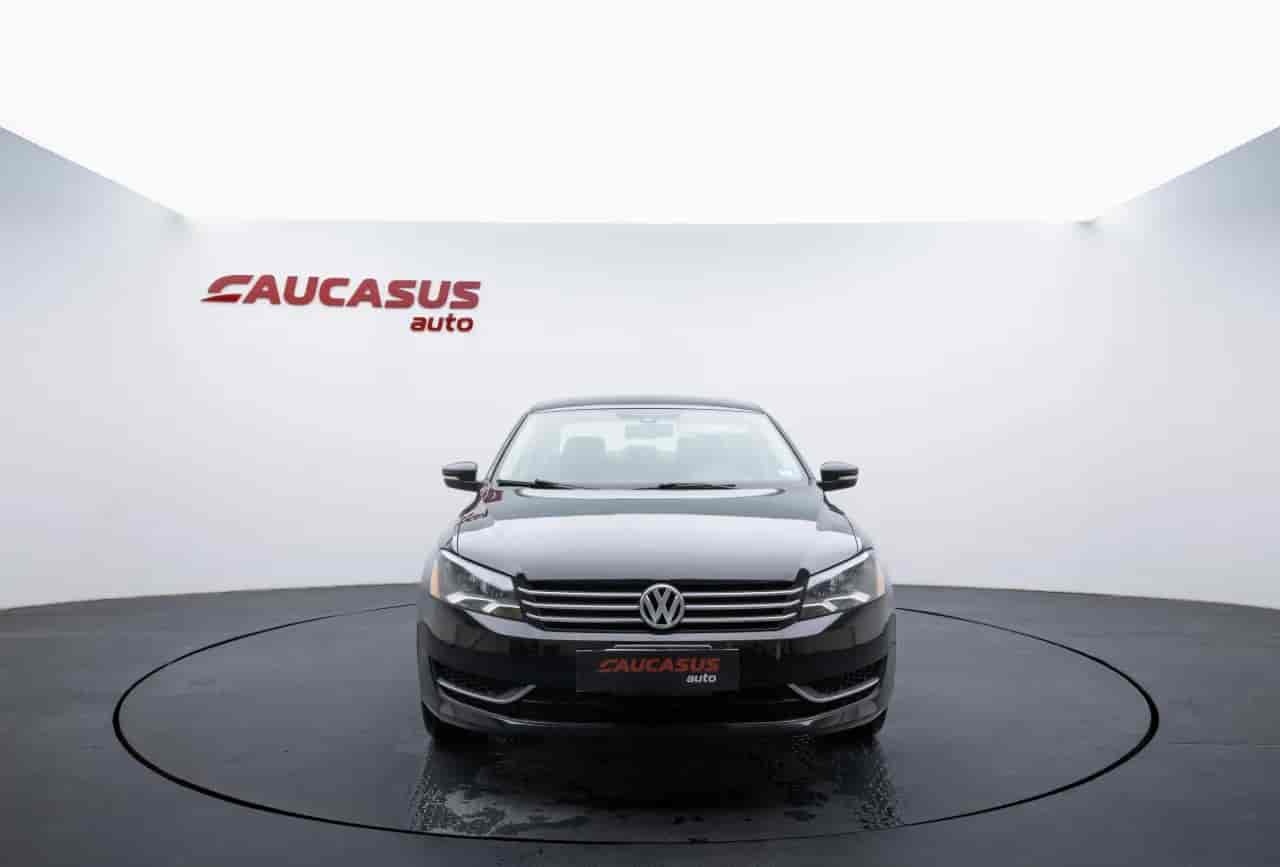 VOLKSWAGEN Passat - 2
