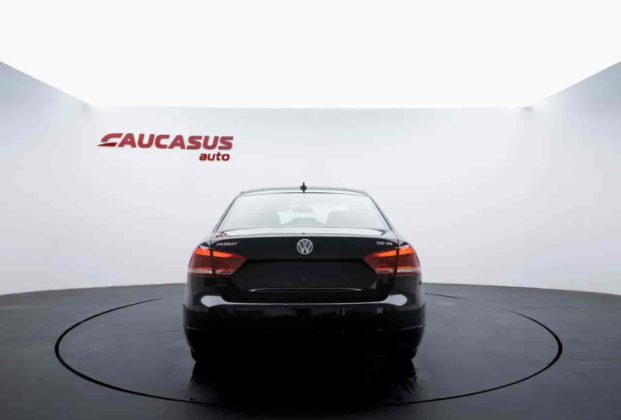 VOLKSWAGEN Passat - 5