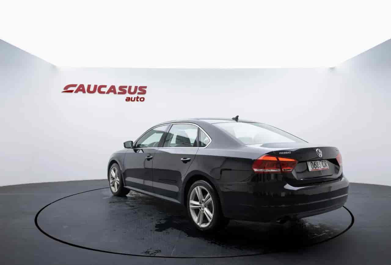 VOLKSWAGEN Passat - 6