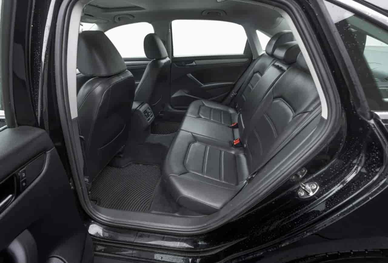 VOLKSWAGEN Passat - 8