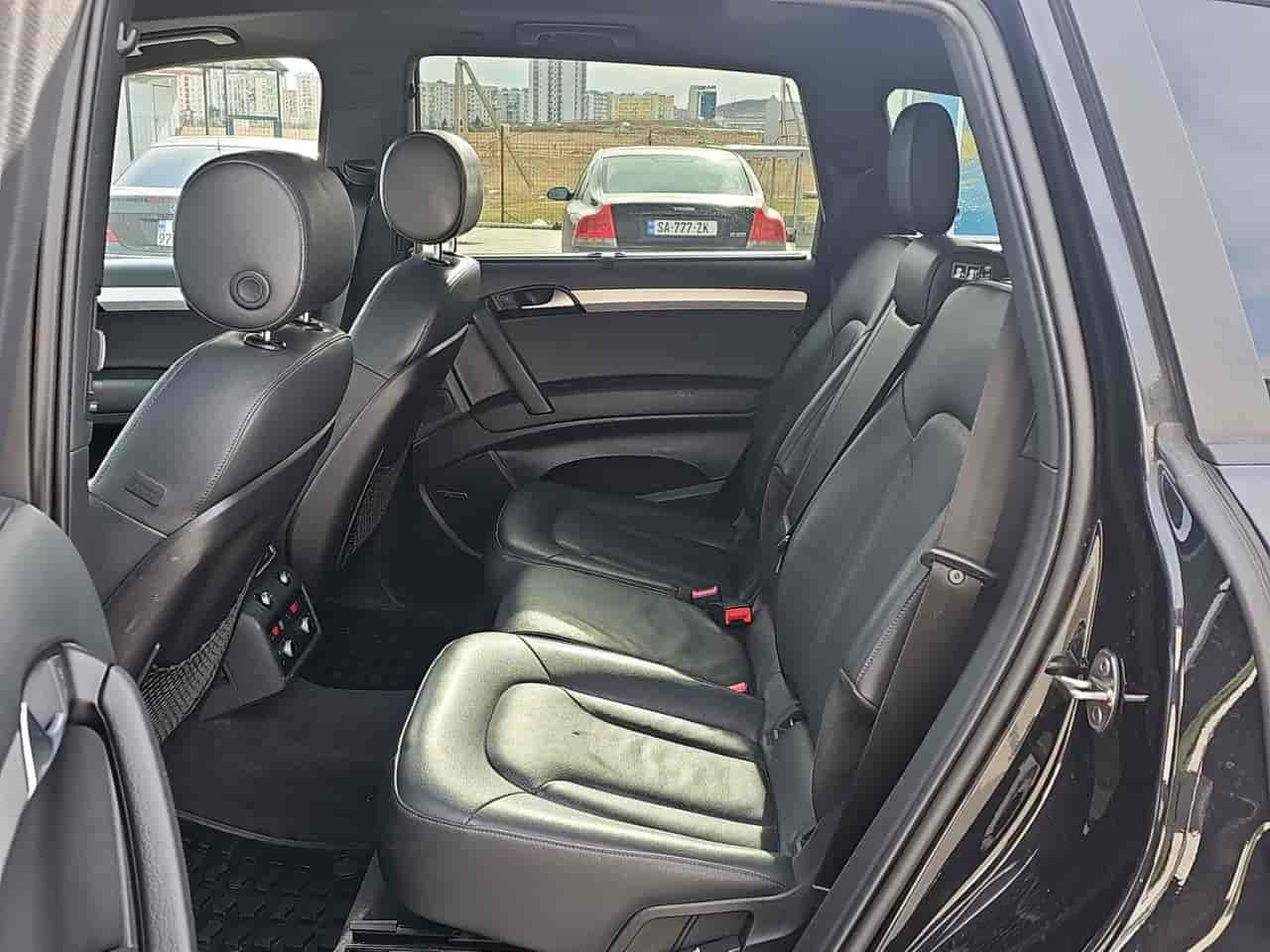 AUDI Q7 - 7