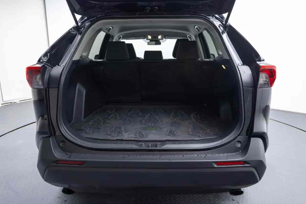 TOYOTA RAV4 - 7