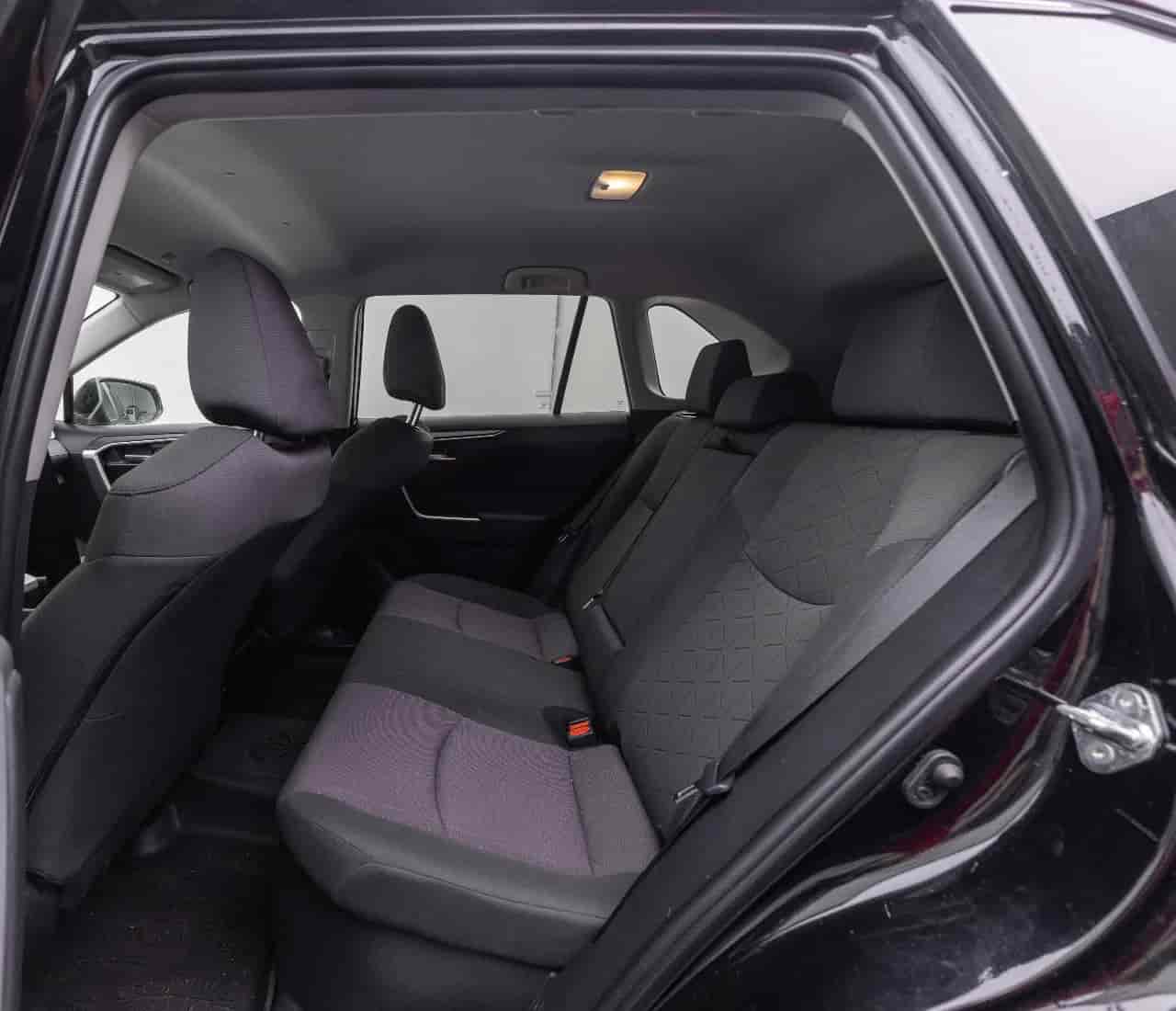 TOYOTA RAV4 - 8