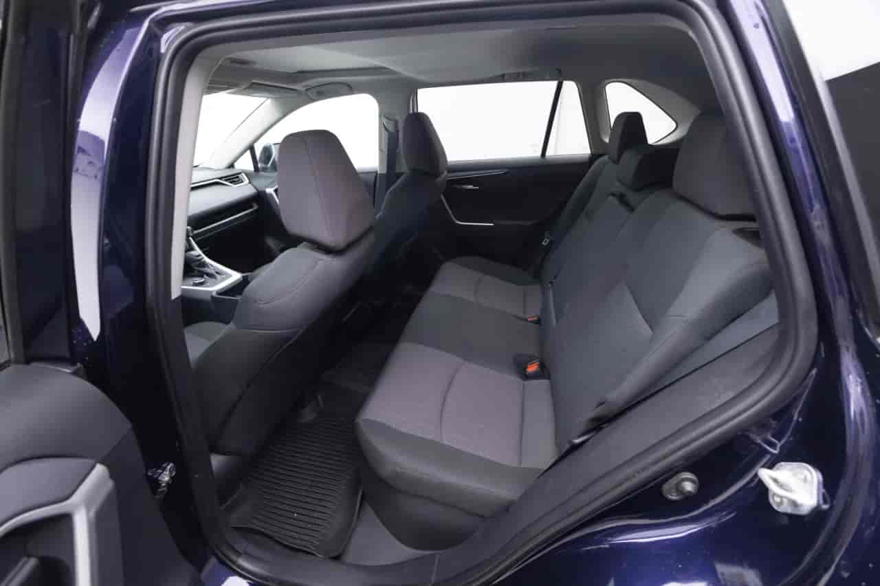 TOYOTA RAV4 - 8