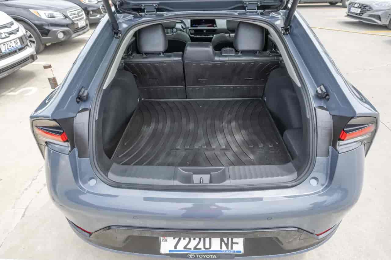 TOYOTA Prius - 7