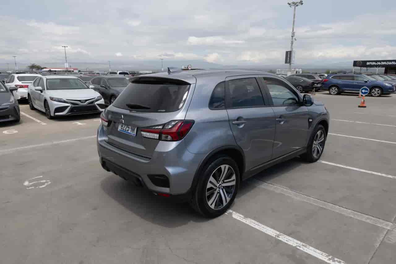 MITSUBISHI Outlander Sport - 4