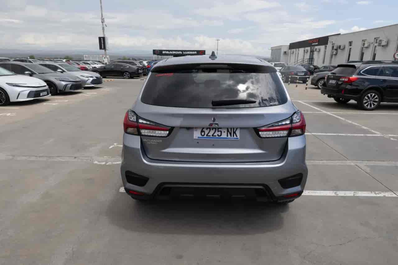 MITSUBISHI Outlander Sport - 5