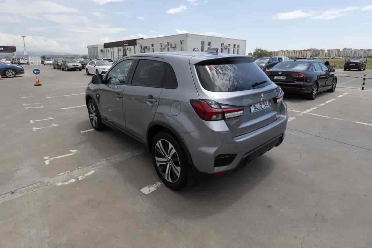 MITSUBISHI Outlander Sport - 6