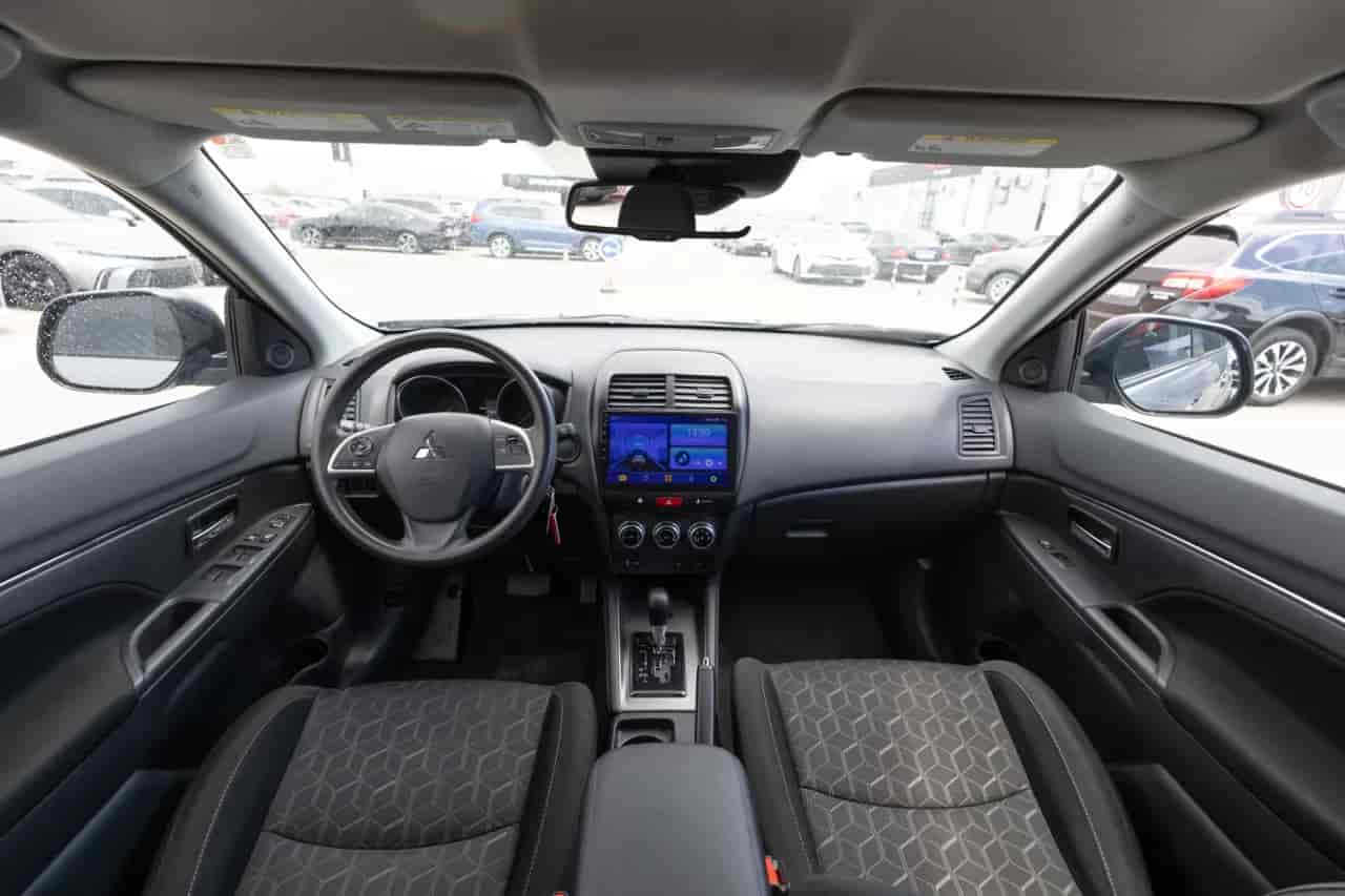 MITSUBISHI Outlander Sport - 9