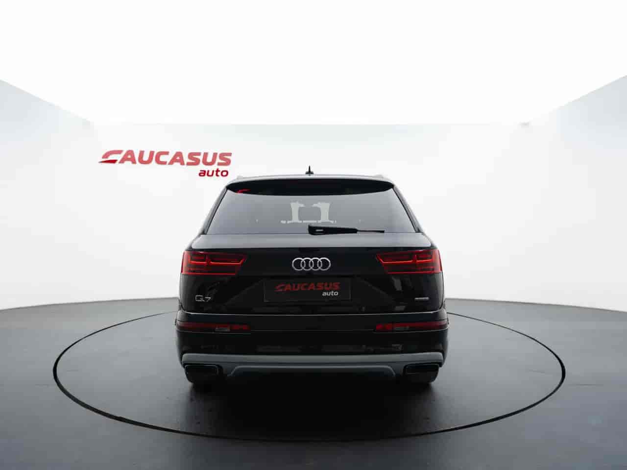 AUDI Q7 - 5