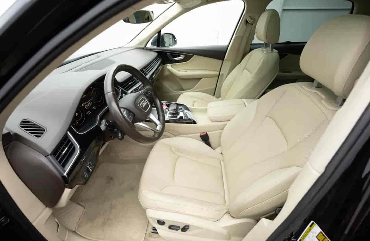 AUDI Q7 - 10