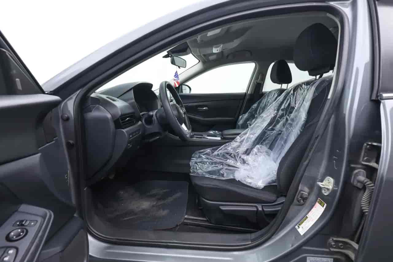 NISSAN Sentra - 10