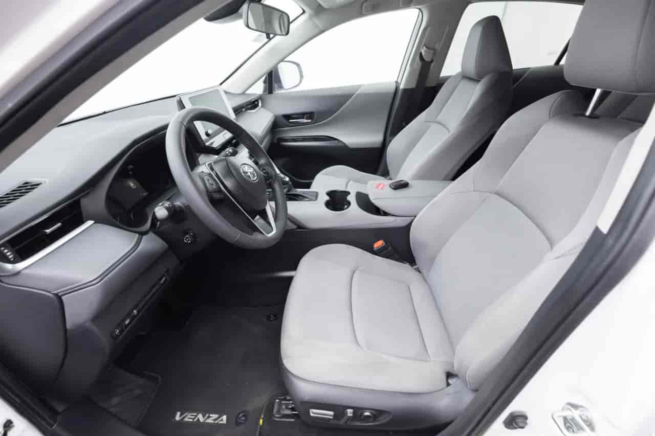 TOYOTA Venza - 10