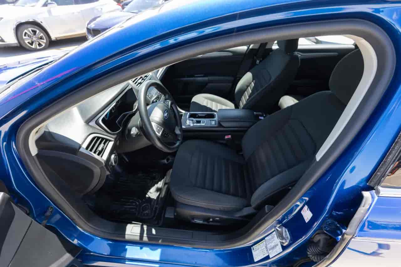 FORD Fusion - 10