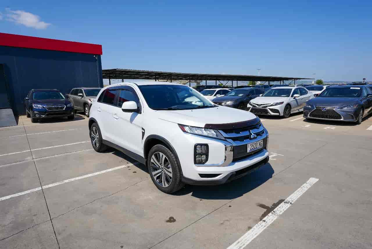 MITSUBISHI Outlander Sport - 3